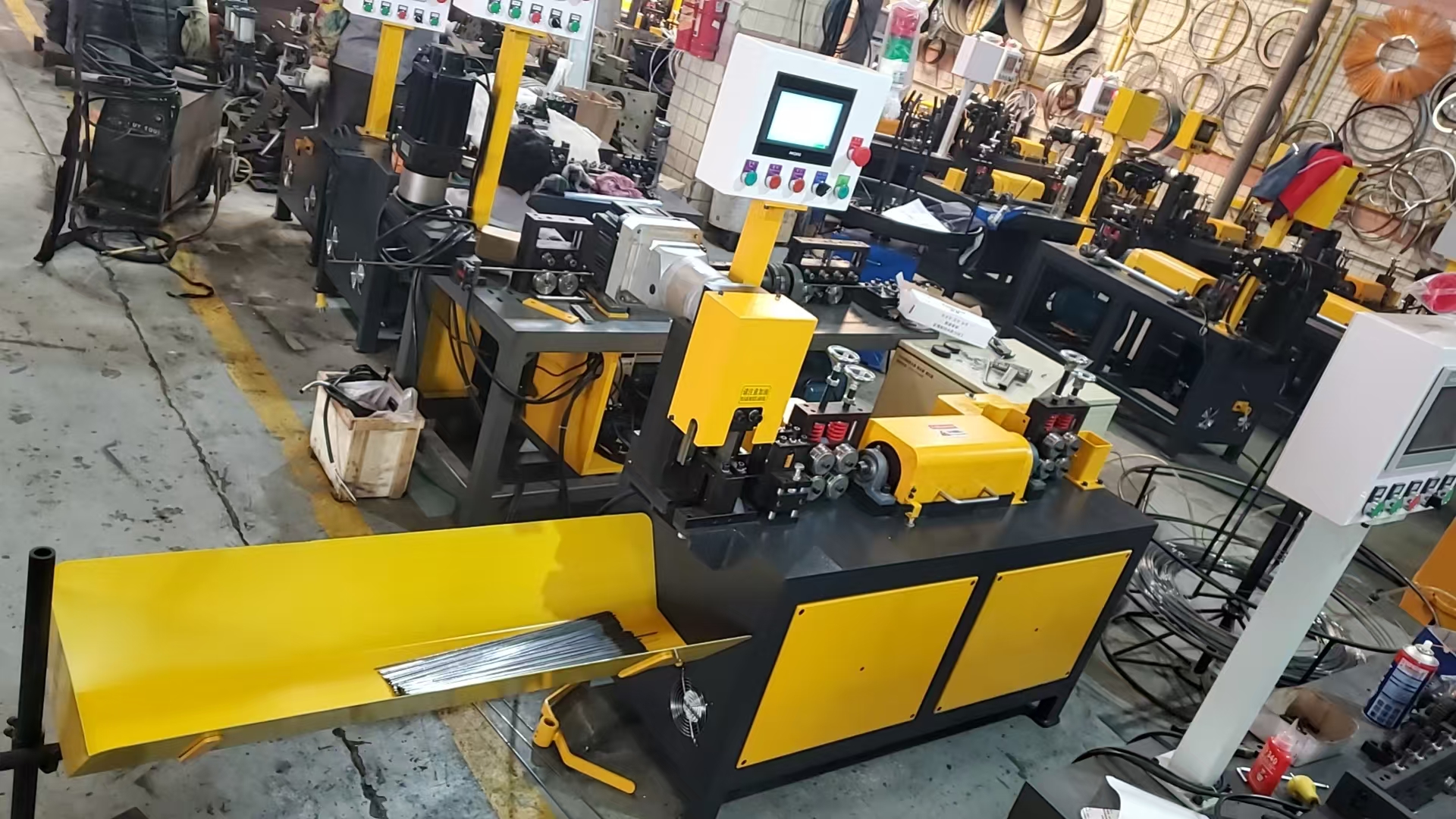Diana CNC wire straightening and cutting machine 4.jpg