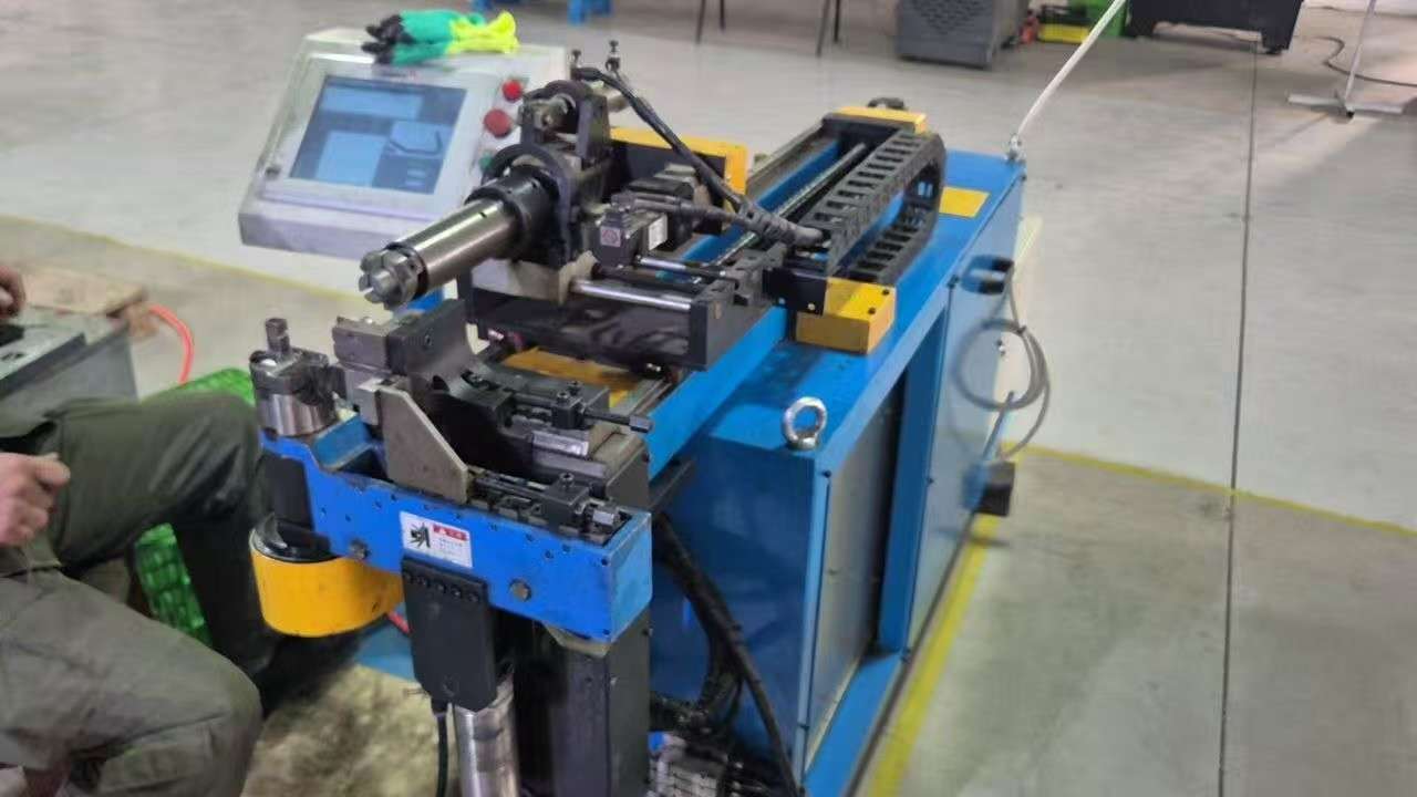 CNC wire&pipe bending machine working in Uzbekistan